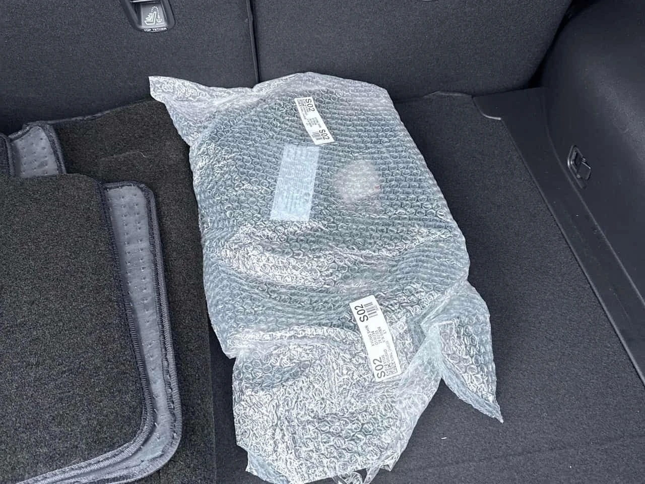 Kia EV6 * Land w/GT Line Pkg AWD * CARFAX * ДВА КЛЮЧА, снимка 10 - Автомобили и джипове - 54219109