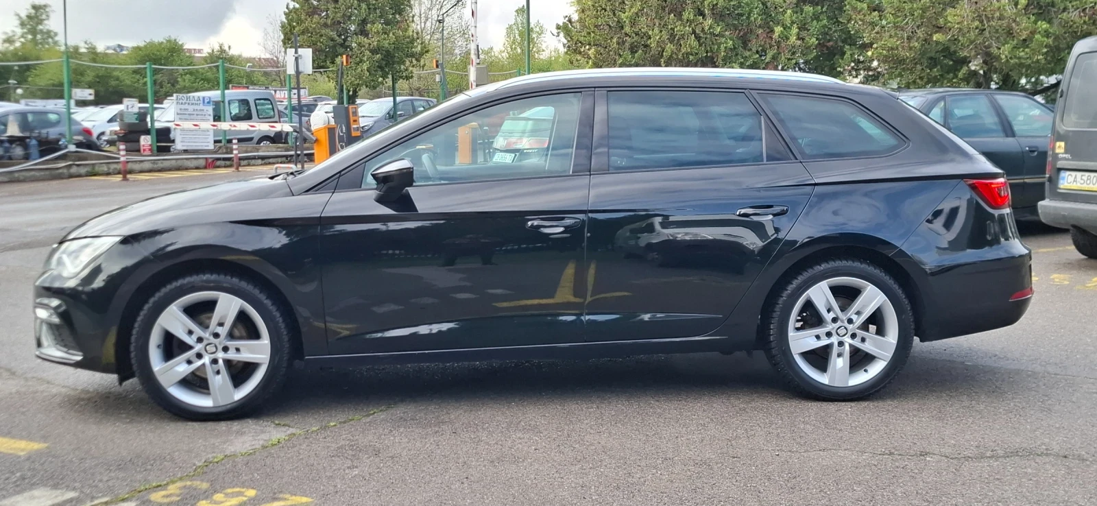 Seat Leon 1.5 Tgi Fr Dsg Full  20e на 400км!!, снимка 4 - Автомобили и джипове - 54277522