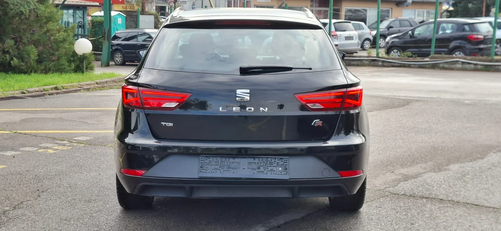 Seat Leon 1.5 Tgi Fr Dsg Full  20e на 400км!!, снимка 6 - Автомобили и джипове - 54277522