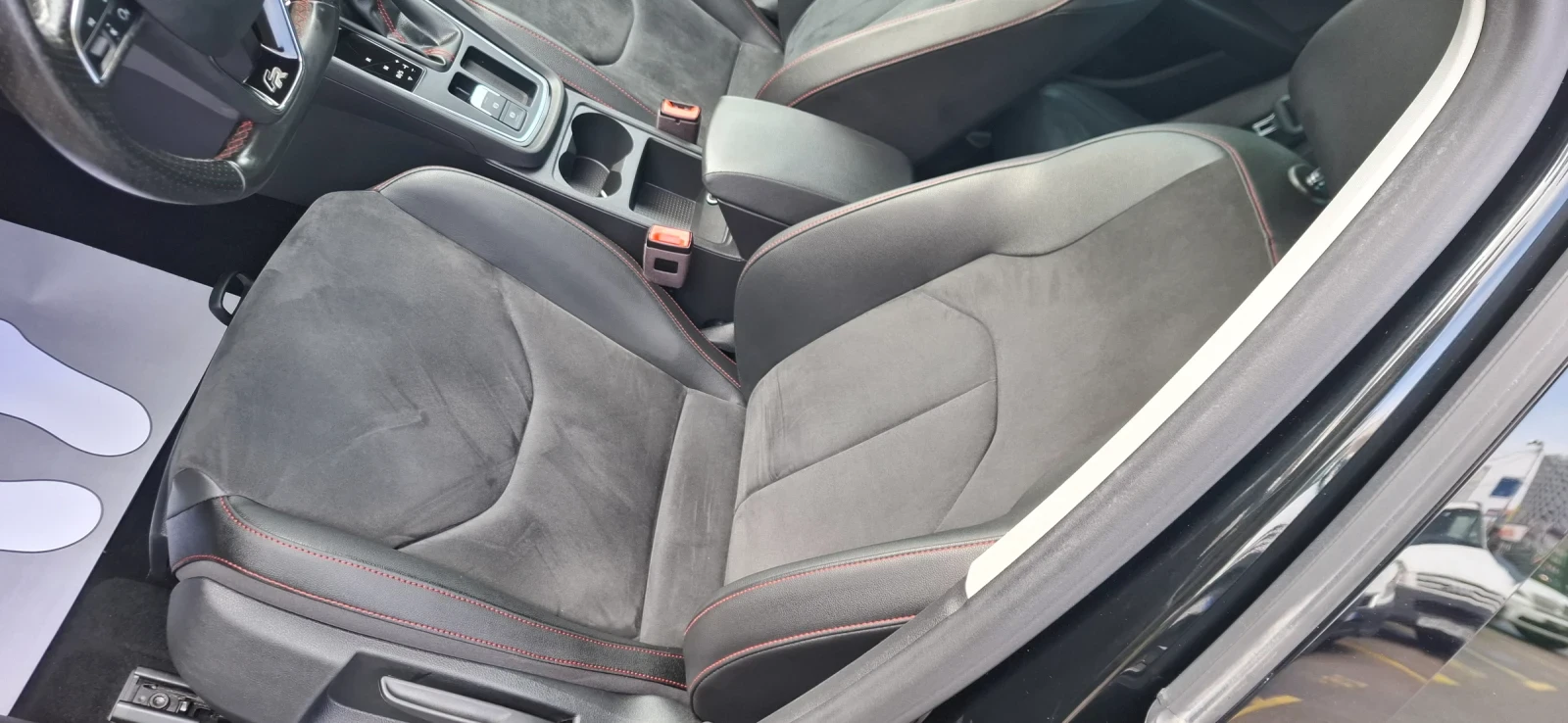 Seat Leon 1.5 Tgi Fr Dsg Full  20e на 400км!!, снимка 14 - Автомобили и джипове - 54277522