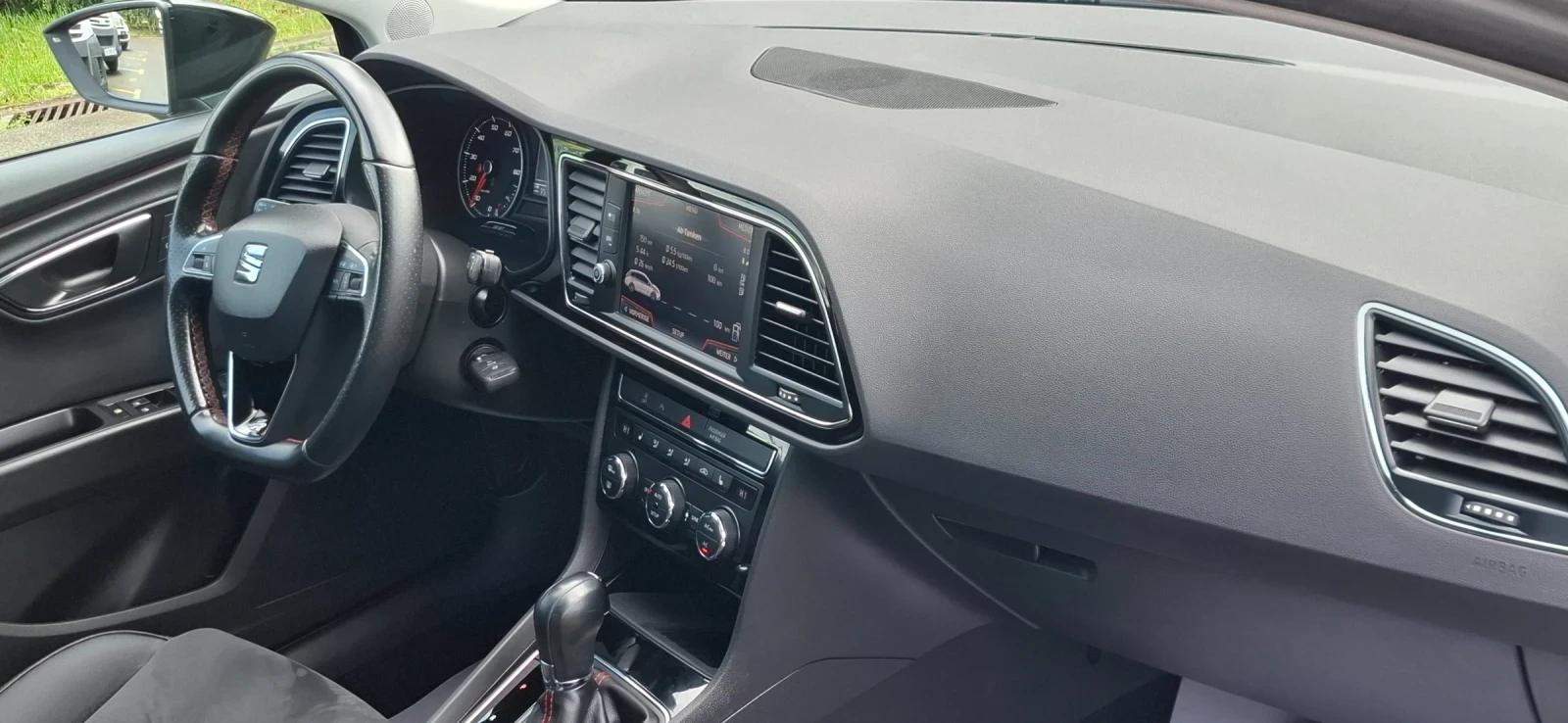 Seat Leon 1.5 Tgi Fr Dsg Full  20e на 400км!!, снимка 9 - Автомобили и джипове - 54277522