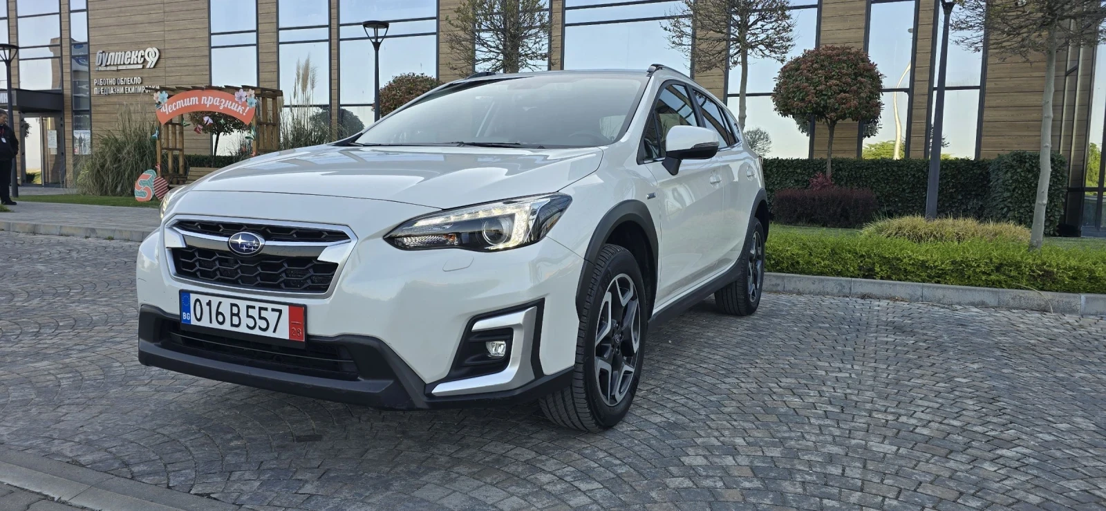 Subaru XV е-BOXER STYLE EXTRA!!! ВСИЧКИ ЕКСТРИ!!!, снимка 3 - Автомобили и джипове - 54337619