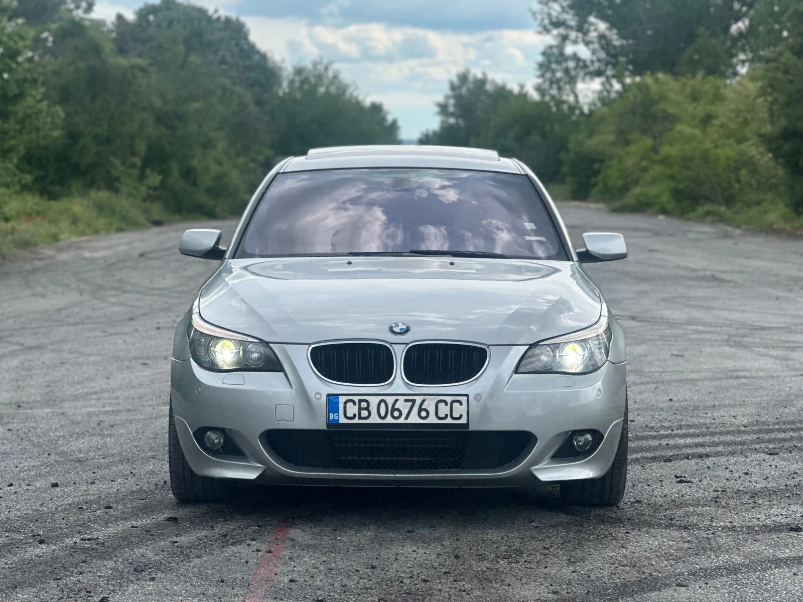 BMW 530 Xi, снимка 5 - Автомобили и джипове - 54611270