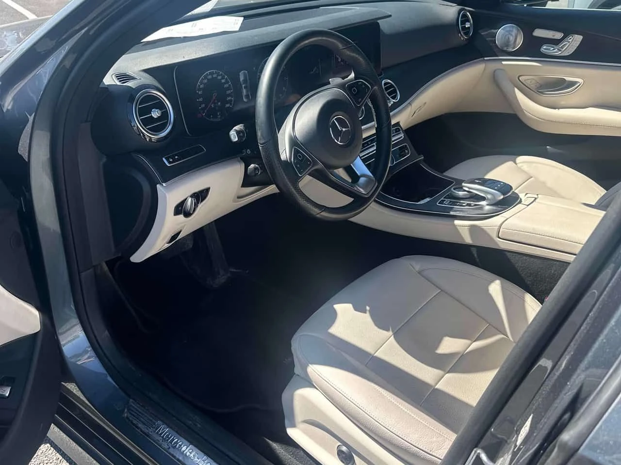 Mercedes-Benz E 400 DISTRONIC* BURMESTER* AMBIENT* , снимка 5 - Автомобили и джипове - 54635816