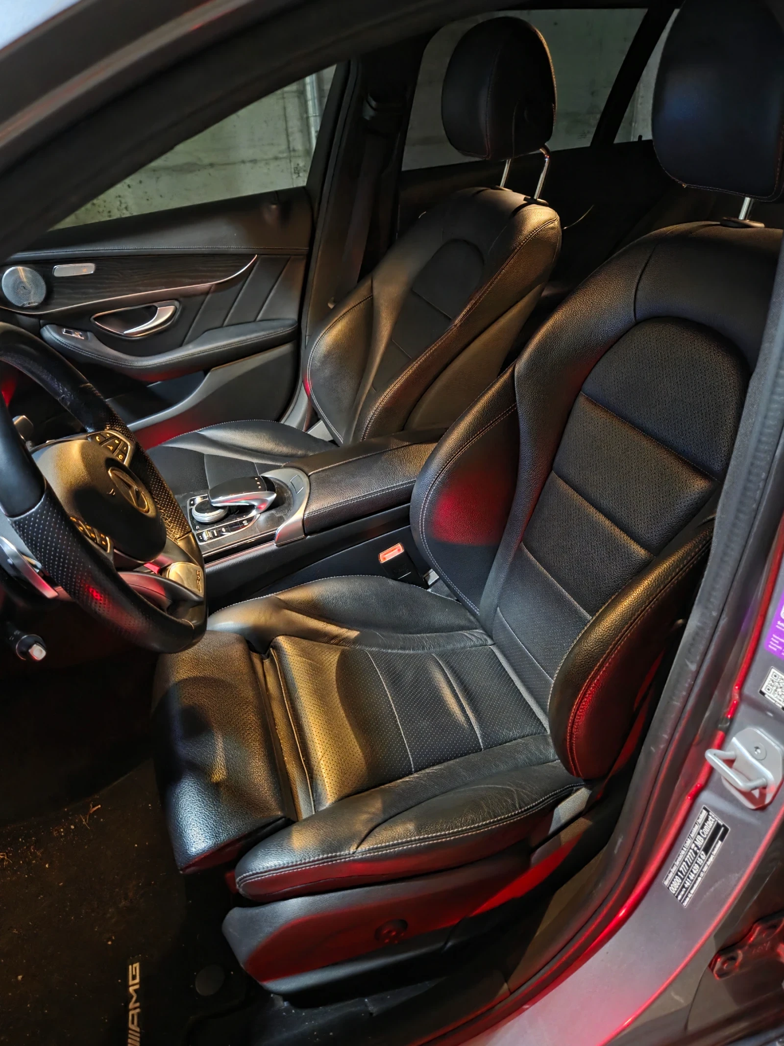 Mercedes-Benz C 400 AMG 4-Matic, снимка 8 - Автомобили и джипове - 54711779