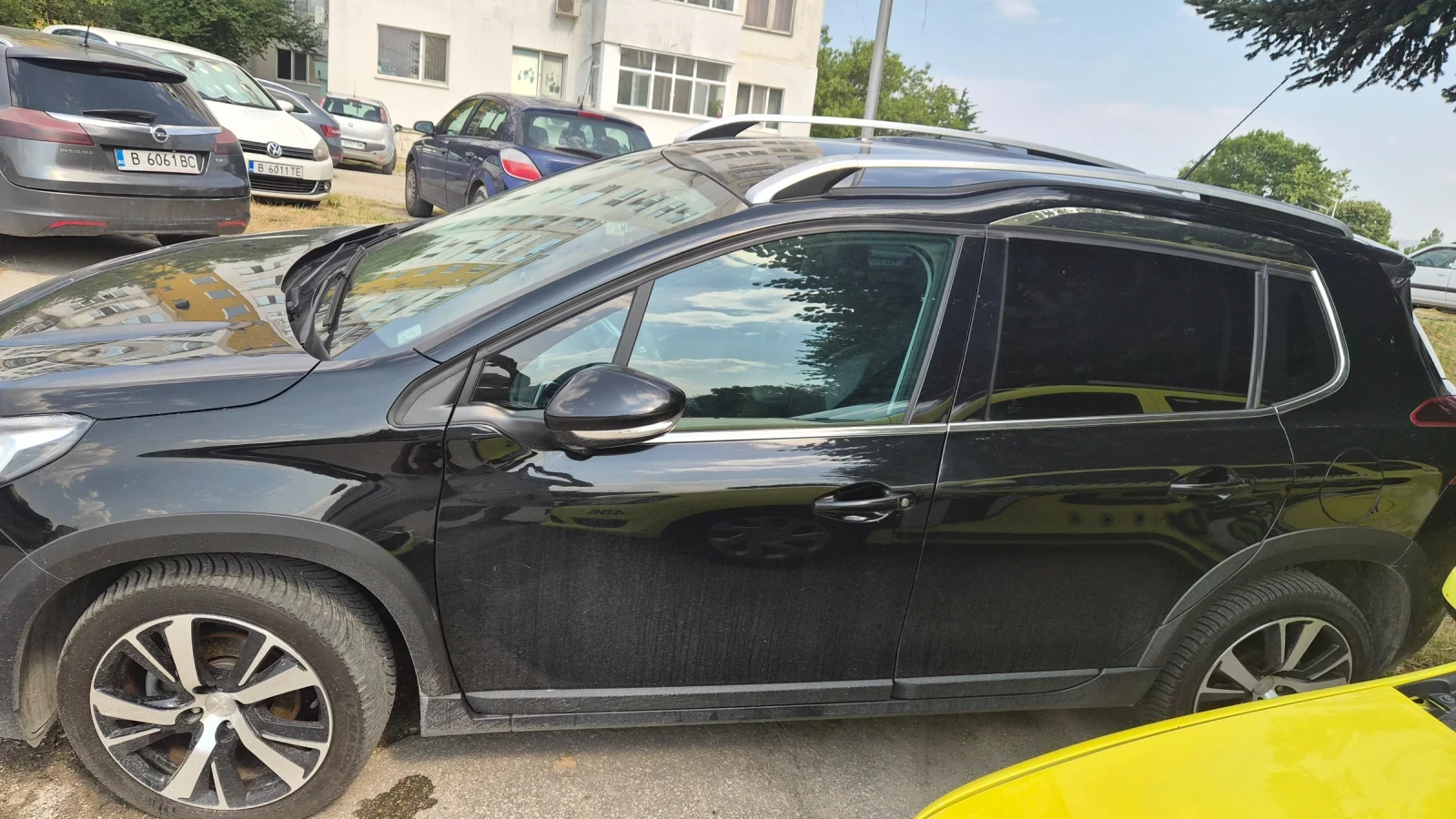 Peugeot 2008, снимка 4 - Автомобили и джипове - 55636656