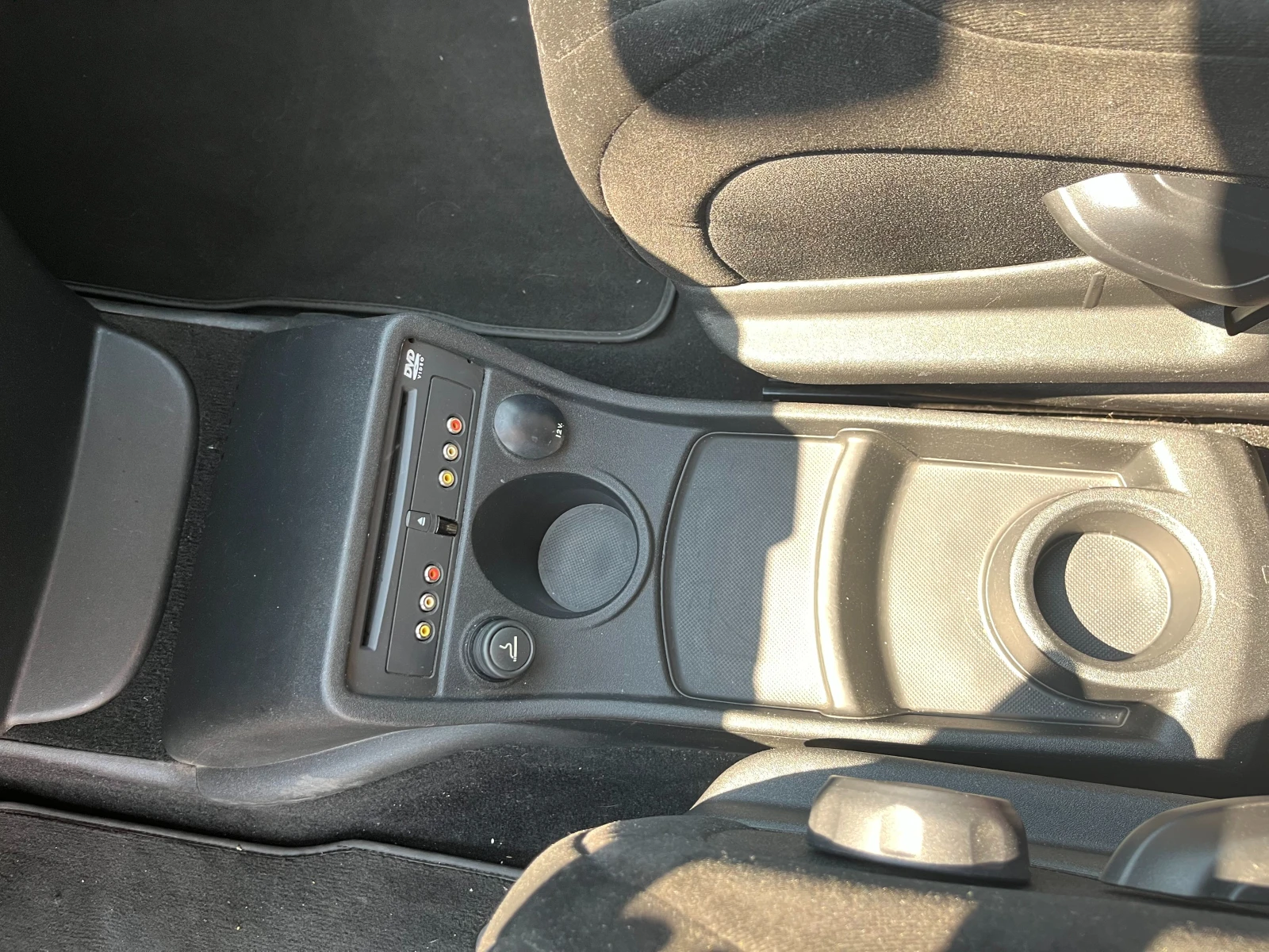 Citroen Grand C4 Picasso, снимка 15 - Автомобили и джипове - 55753078