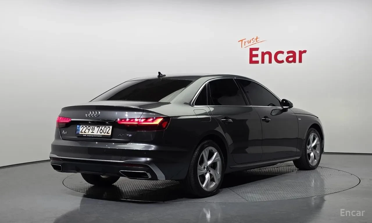 Audi A4 40 TFSI| MATRIX| HUD| ПАМЕТ| ПОДГРЕВИ| ПАМET, снимка 2 - Автомобили и джипове - 55871767