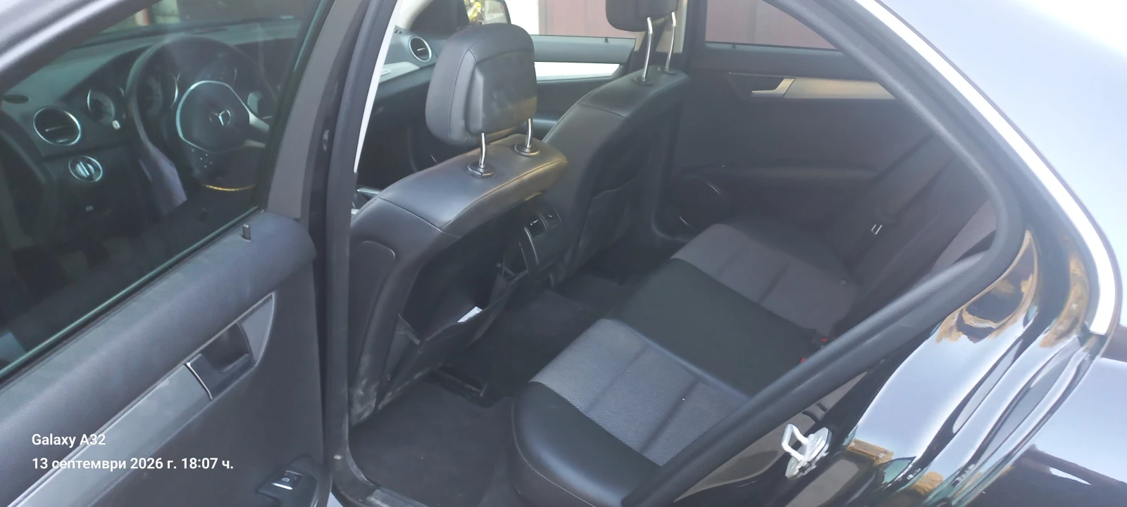 Mercedes-Benz C 180 156к.с., снимка 4 - Автомобили и джипове - 56060445