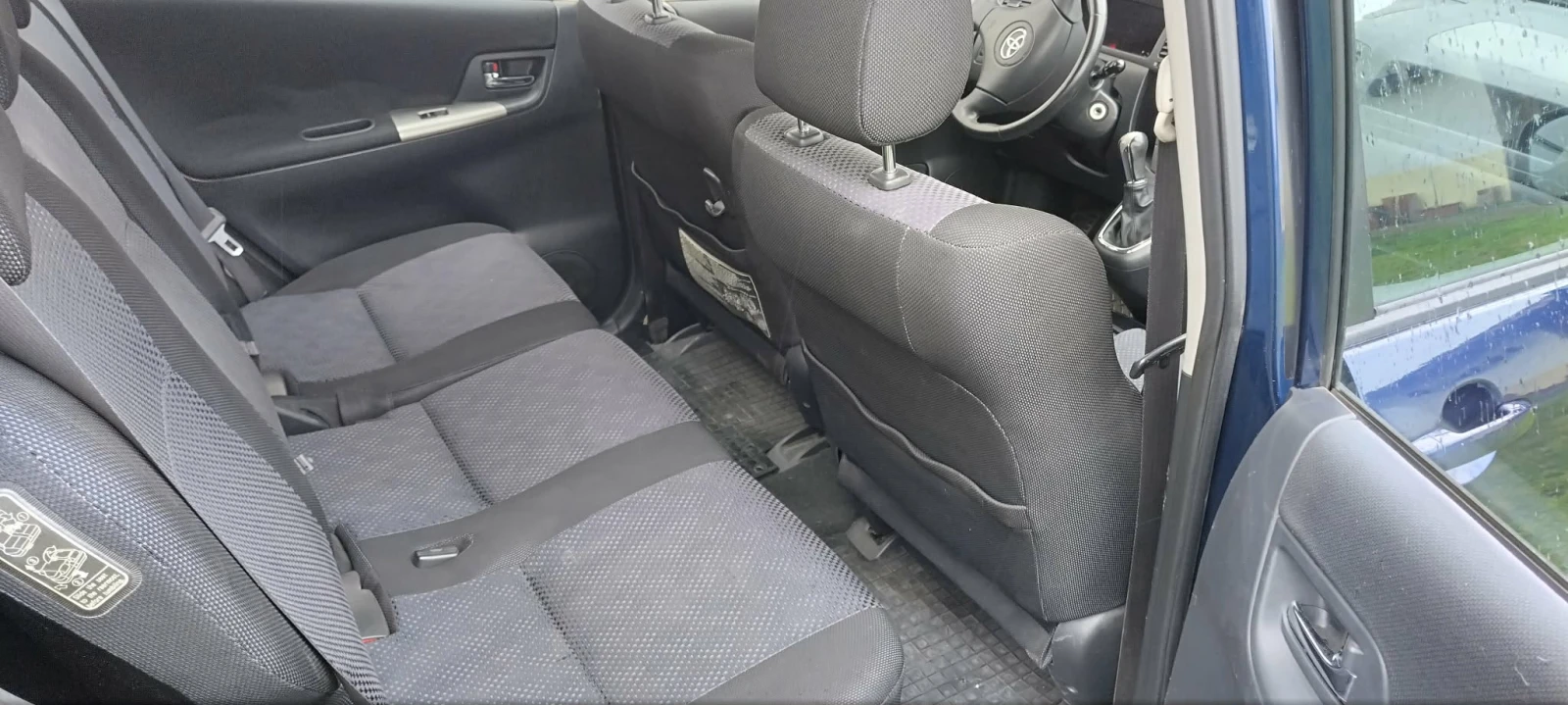 Toyota Corolla verso, снимка 7 - Автомобили и джипове - 56531949