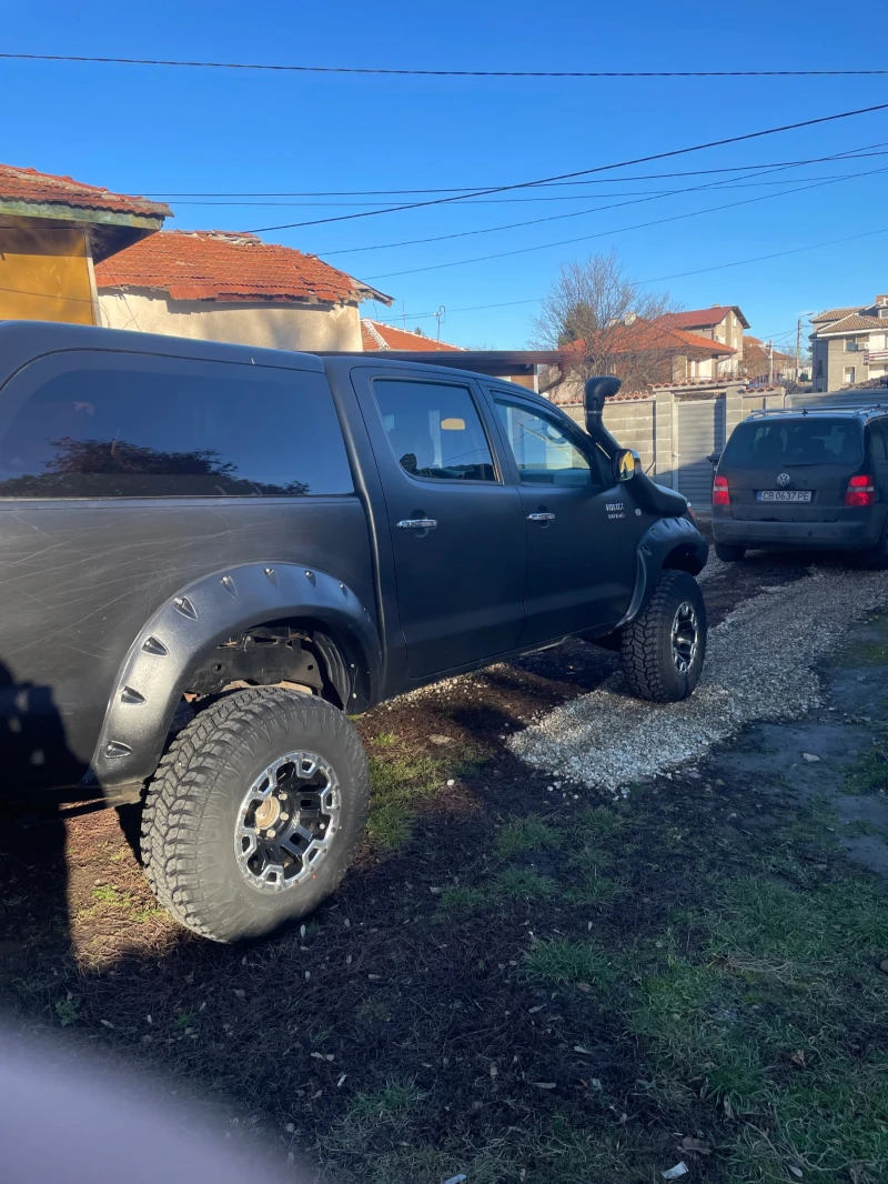 Toyota Hilux 3000, снимка 3 - Автомобили и джипове - 48384147