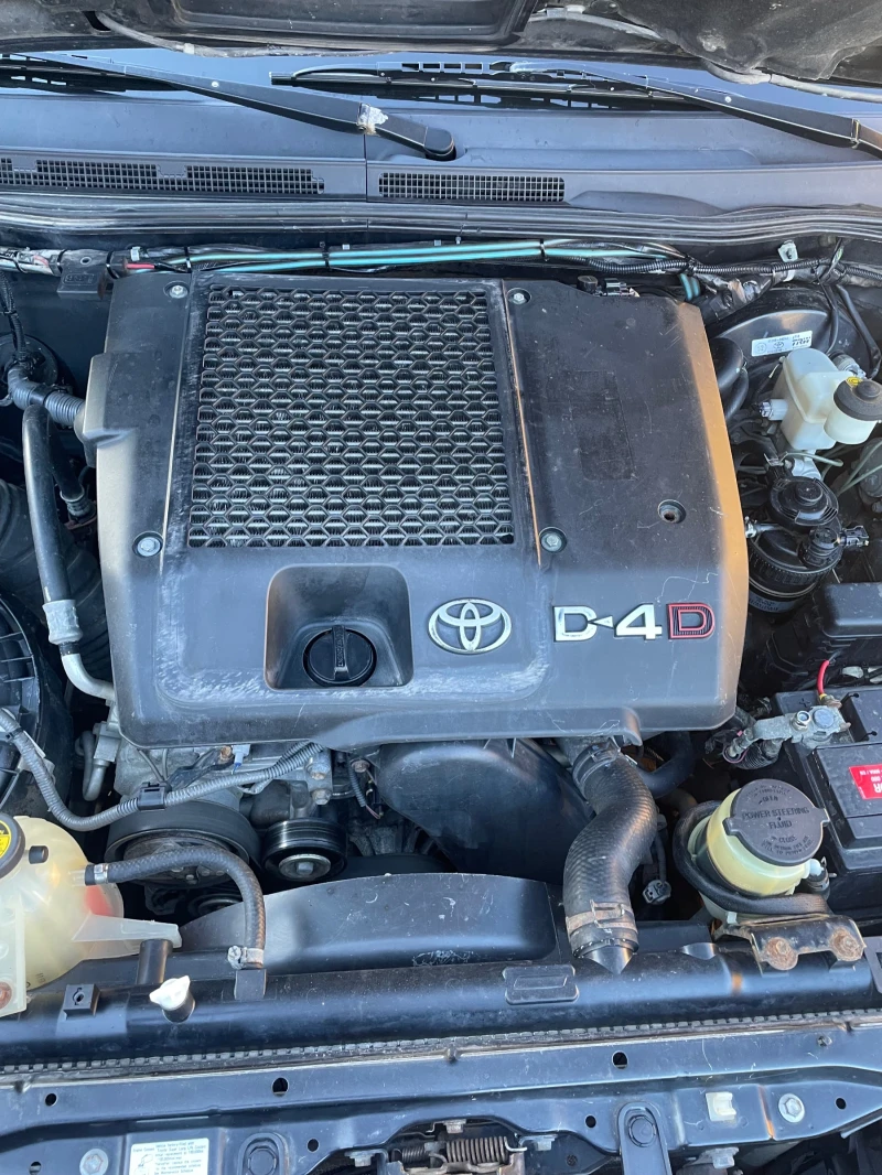 Toyota Hilux 3000, снимка 11 - Автомобили и джипове - 48384147