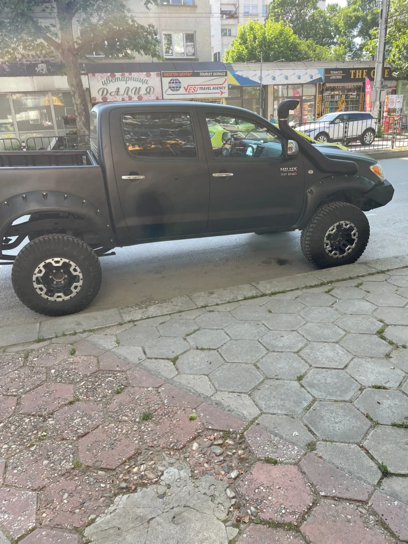 Toyota Hilux 3000, снимка 1 - Автомобили и джипове - 48384147