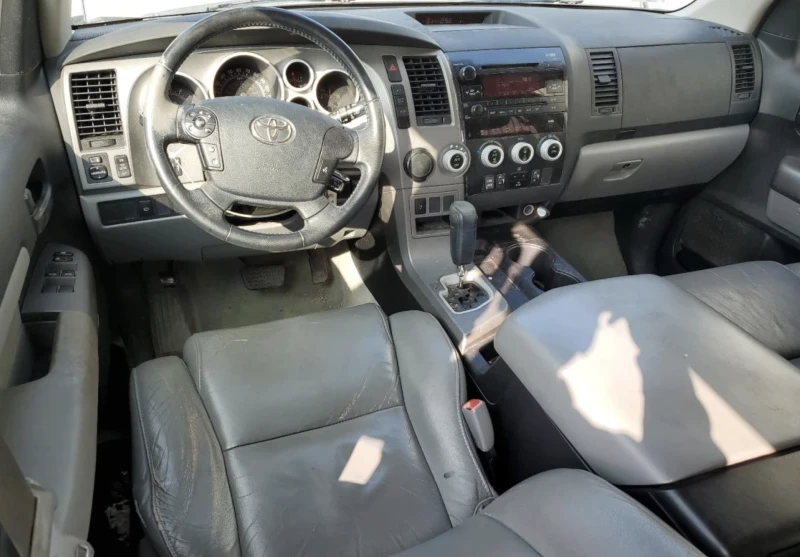 Toyota Sequoia, снимка 7 - Автомобили и джипове - 49169433