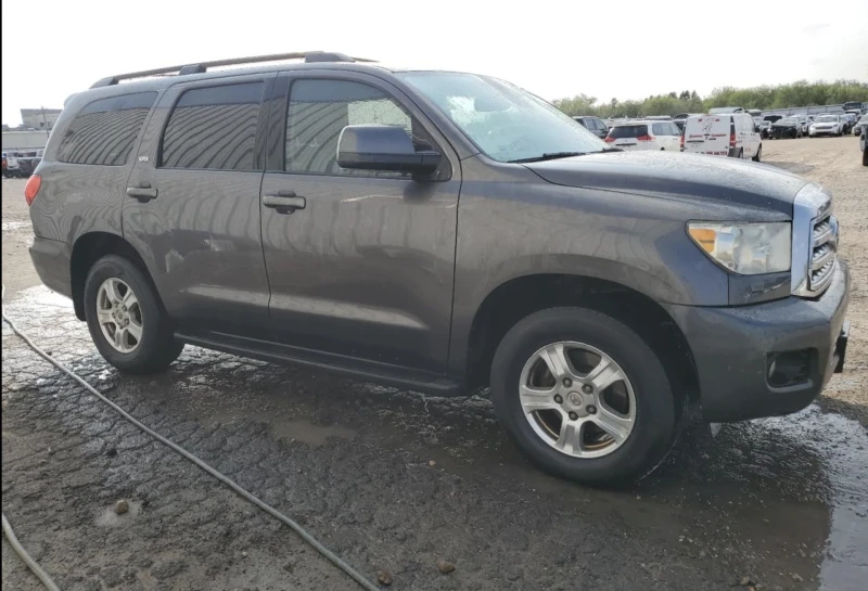 Toyota Sequoia, снимка 2 - Автомобили и джипове - 49169433