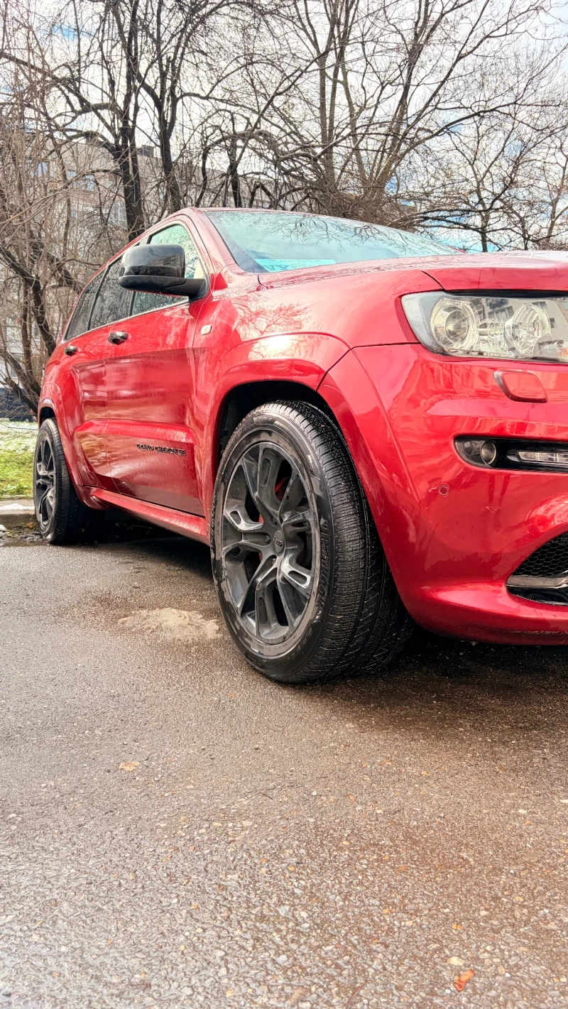 Jeep Grand cherokee SRT, снимка 17 - Автомобили и джипове - 52235609