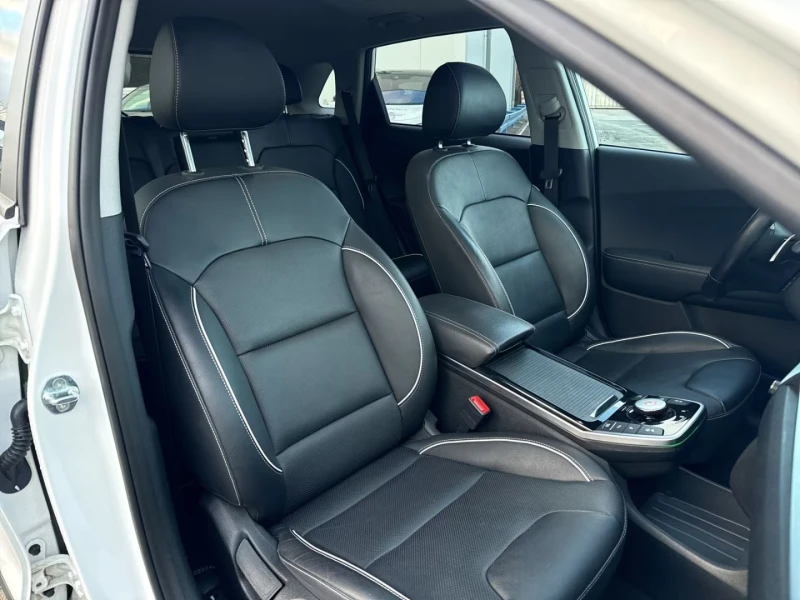Kia Niro e-SPIRIT/204HP/DIGITAL/NAVI/ACC/CPLAY/KLESS/982f, снимка 13 - Автомобили и джипове - 52737604