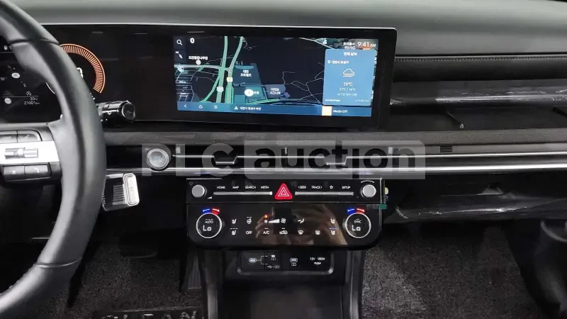 Hyundai Tucson, снимка 13 - Автомобили и джипове - 55012062