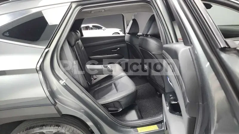 Hyundai Tucson, снимка 11 - Автомобили и джипове - 55012062