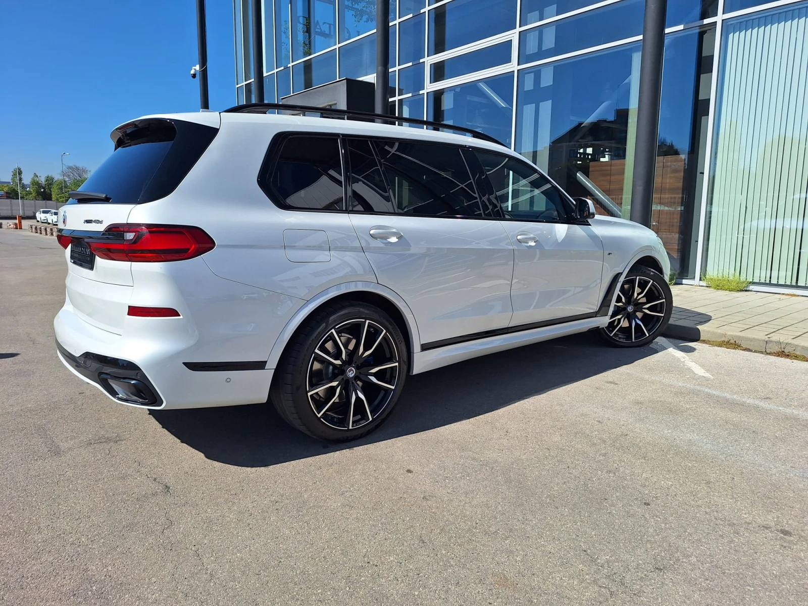 BMW X7 40d M-pack 6+ 1 - изображение 3