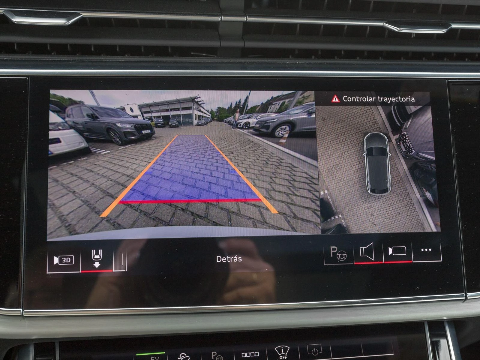 Audi Q8 60 TFSIe/PLUGIN/FACE/S-LINE/BLACK OPTIC/MATRIX/360 - изображение 8