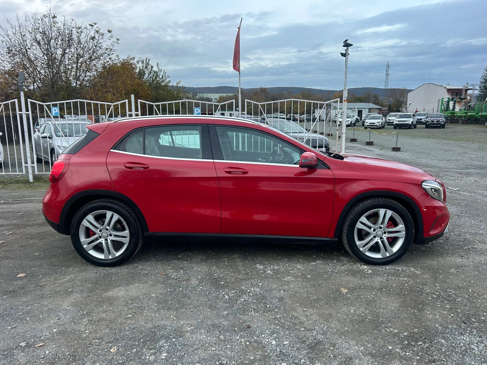 Mercedes-Benz GLA 200  4MATIC /  / 6 /   /  | Mobile.bg   4