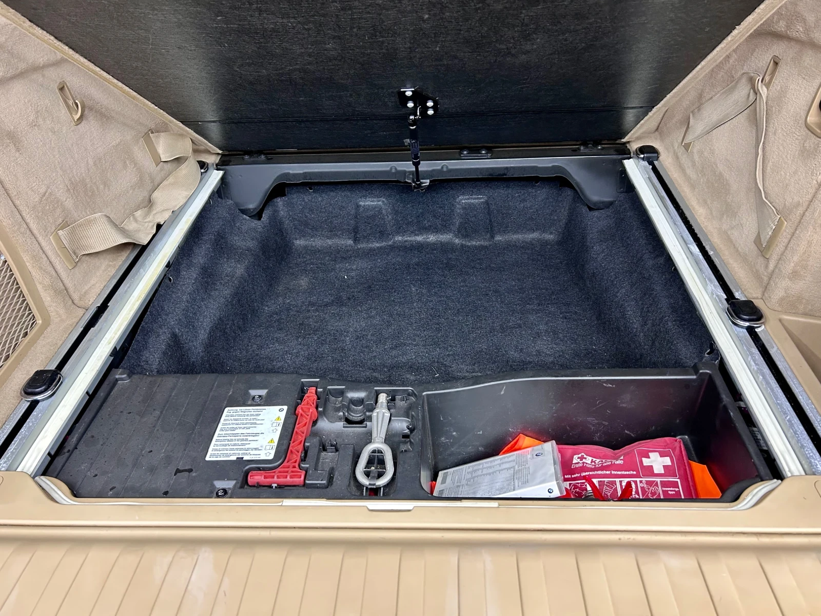 BMW X5 3.0sd 286HP * M* PERFORMANCE, снимка 13 - Автомобили и джипове - 54099220