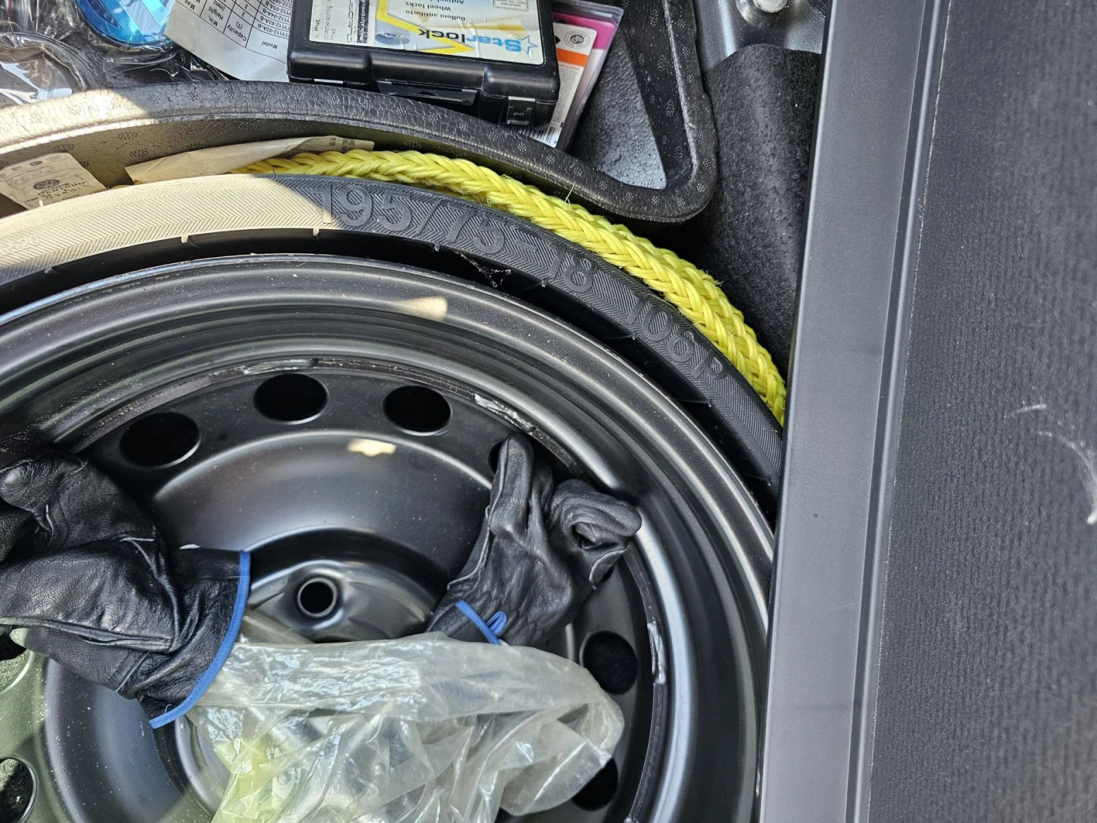 VW Touareg, снимка 15 - Автомобили и джипове - 54996812