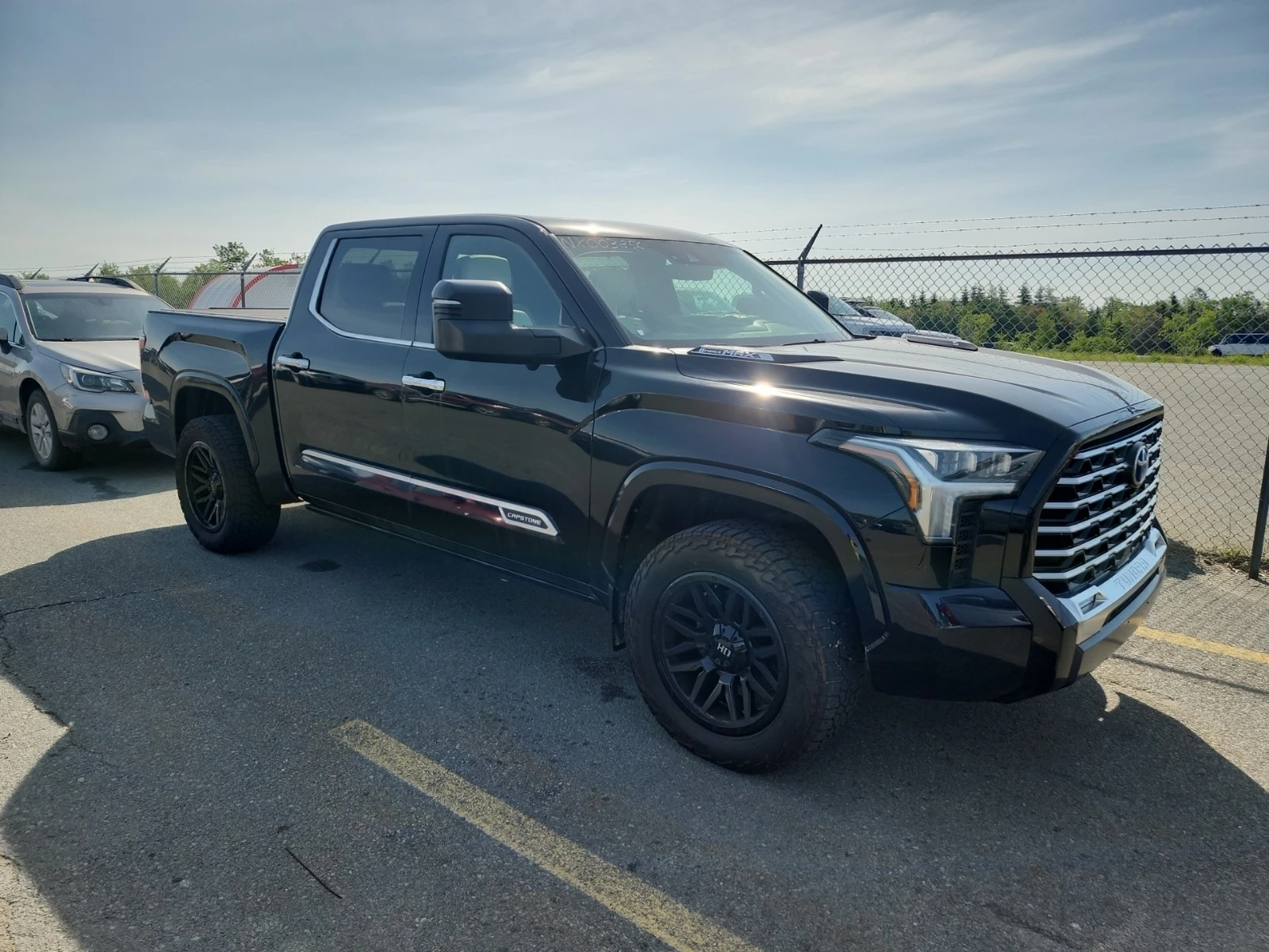 Toyota Tundra CAPSTONE HYBRID CREW CAB SHORT BED * CARFAX * 