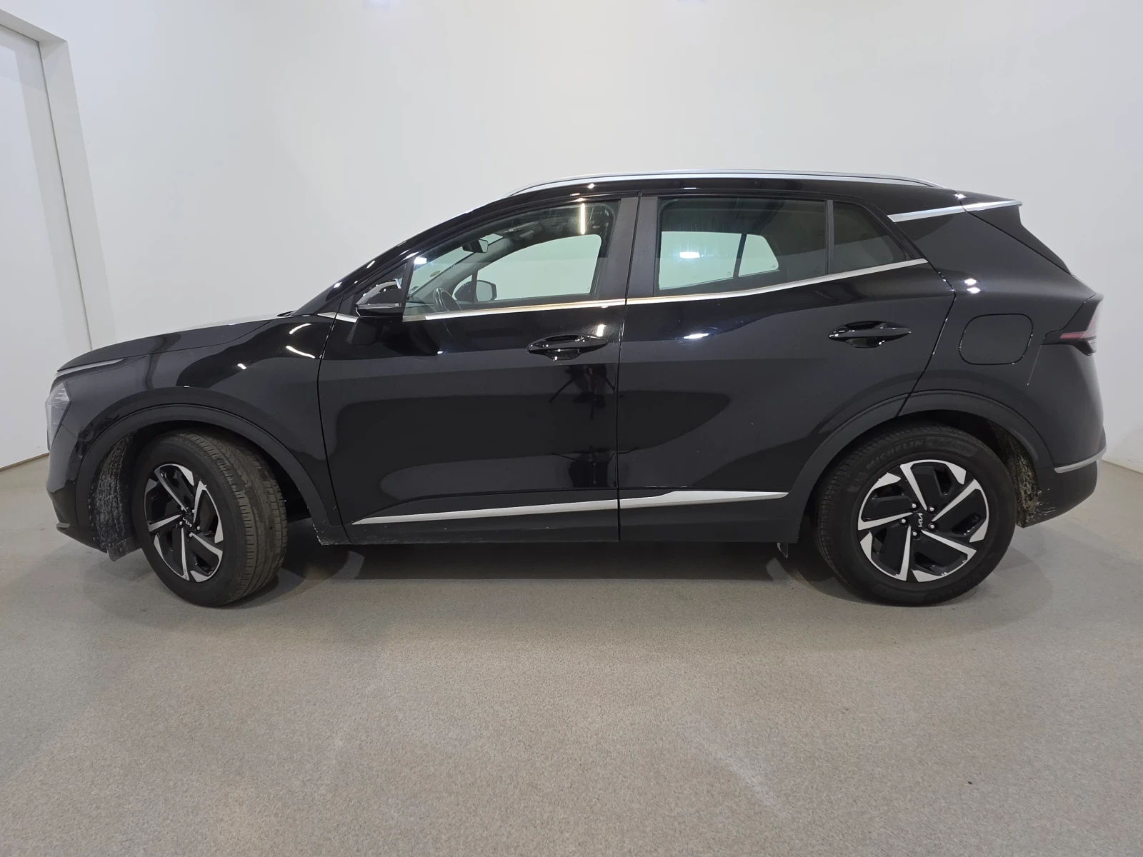 Kia Sportage 1.6 CRDi MHEV Auto Камера/ Нави, снимка 6 - Автомобили и джипове - 55645626