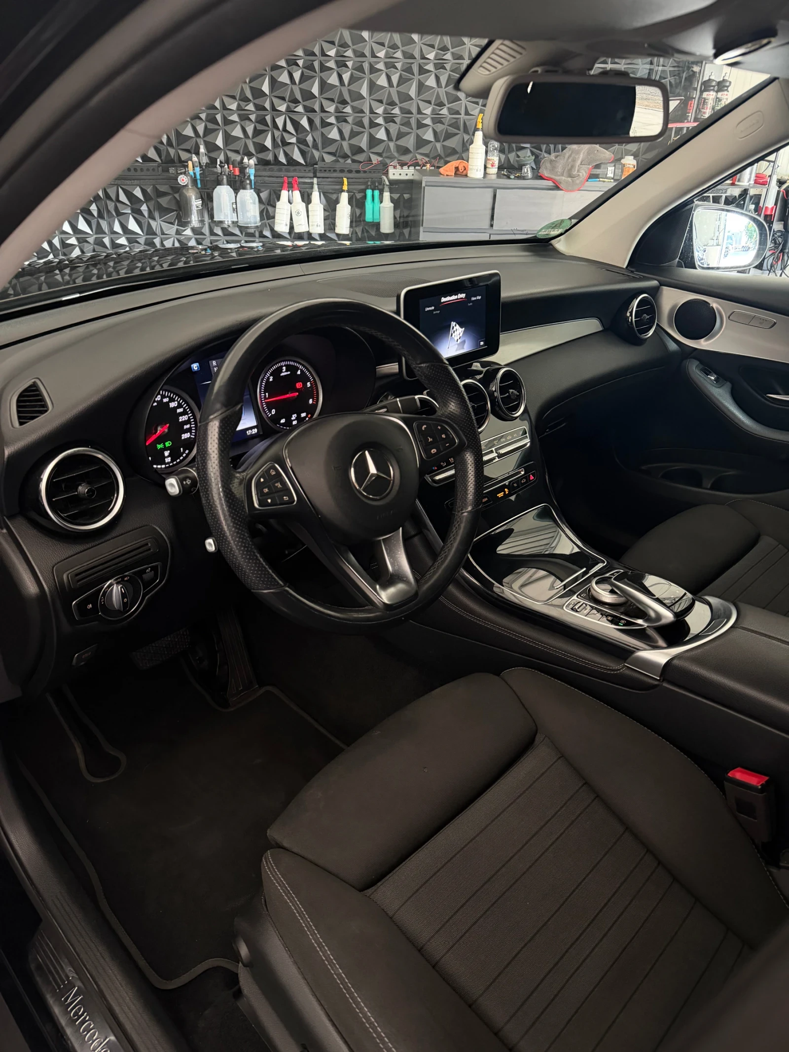 Mercedes-Benz GLC 250 4matic, снимка 17 - Автомобили и джипове - 56121309