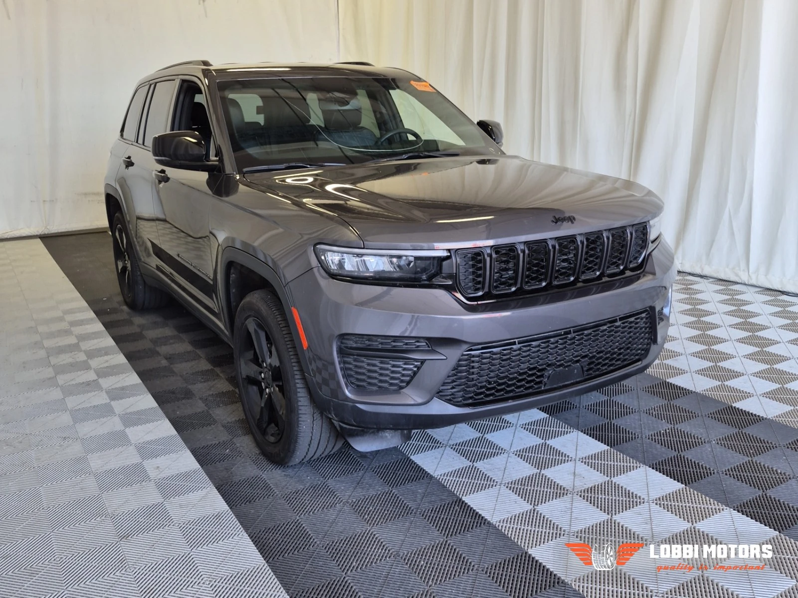 Jeep Grand cherokee, снимка 2 - Автомобили и джипове - 56128514