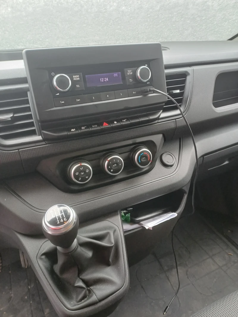 Renault Trafic, снимка 6 - Бусове и автобуси - 48742542