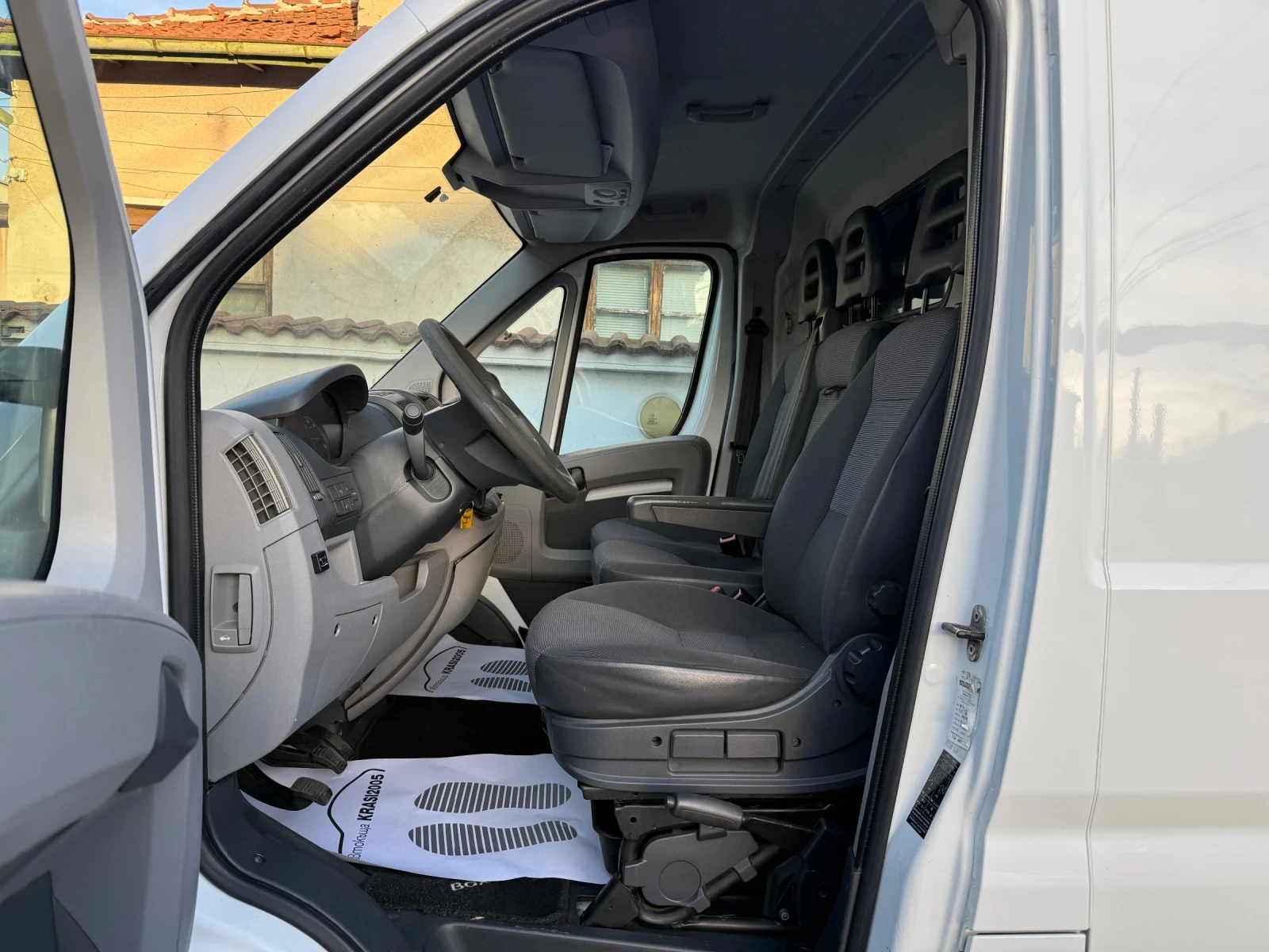 Peugeot Boxer 2.2HDI 120HP L2H2, снимка 7 - Бусове и автобуси - 53774606