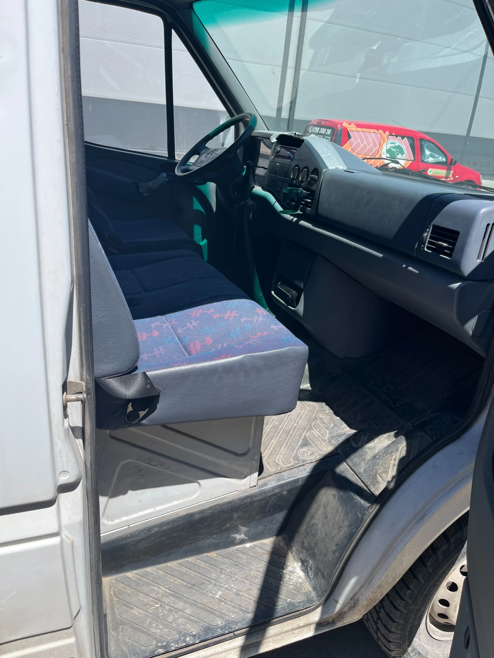 Mercedes-Benz Sprinter 312, снимка 7 - Бусове и автобуси - 54713541