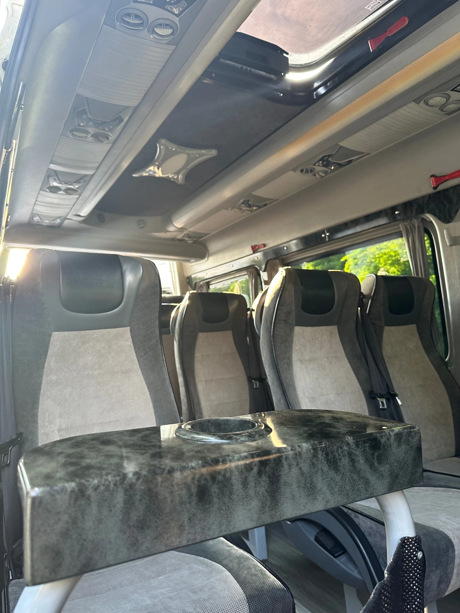 VW Crafter 2.5 TDI, снимка 6 - Бусове и автобуси - 55240418