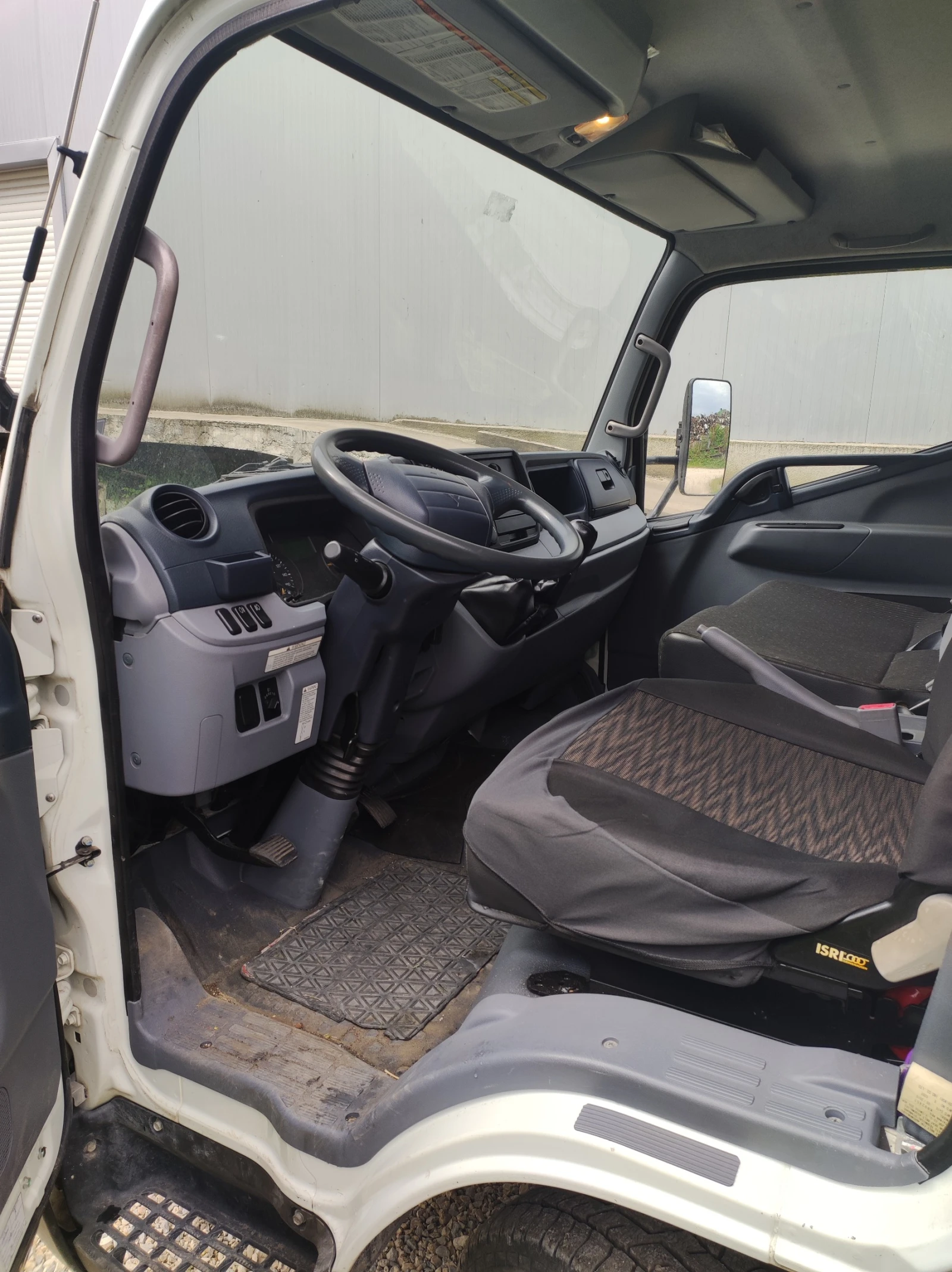 Mitsubishi Fuso КАНТЕР - изображение 3