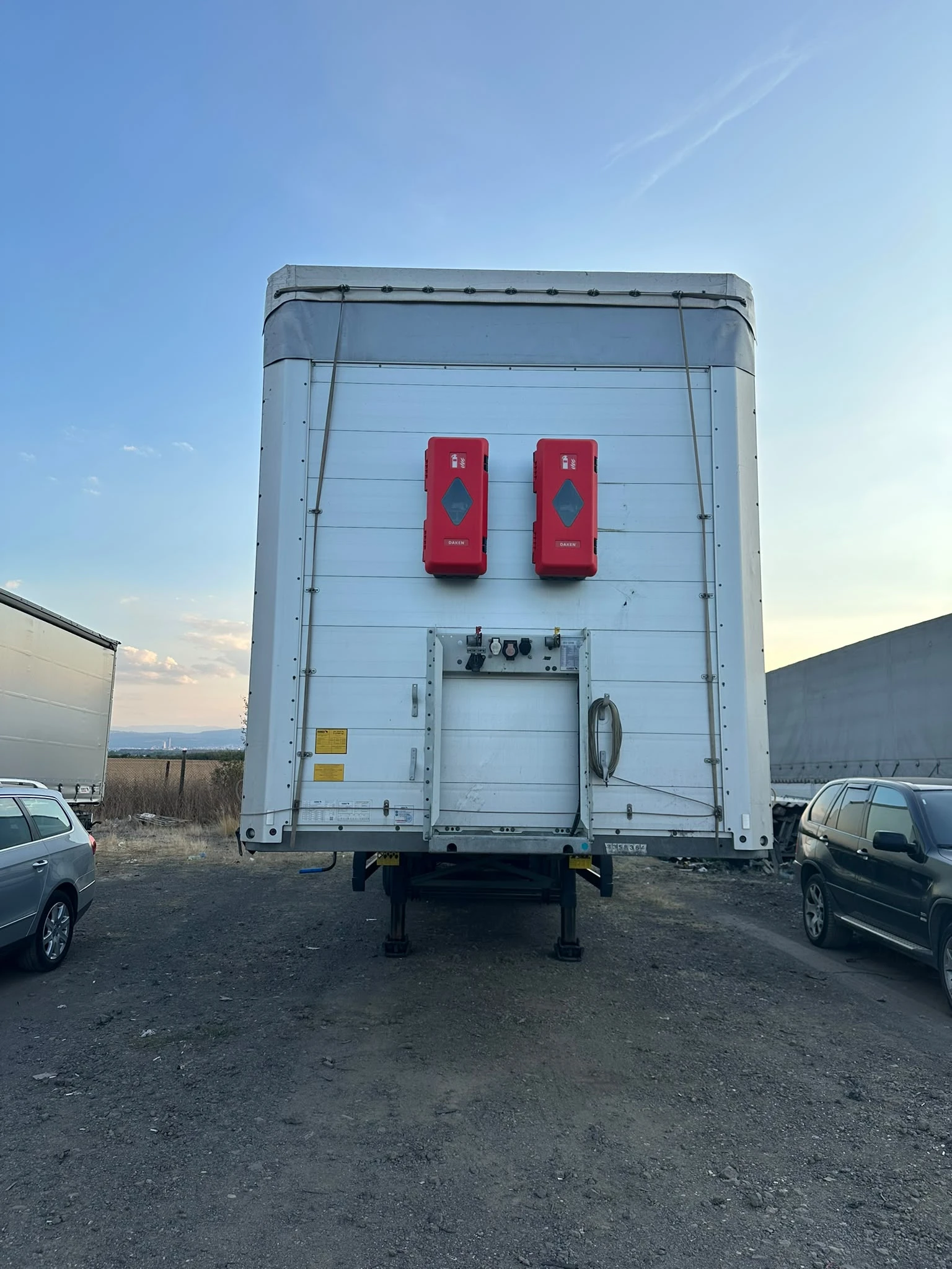 Полуремарке Schmitz SCB S3T, снимка 2 - Ремаркета - 56176265