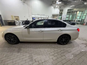 BMW 330 i xDrive | CARFAX | ГЛАВНО ПРЕДСТАВИТЕЛСТВО НА BMW, снимка 3