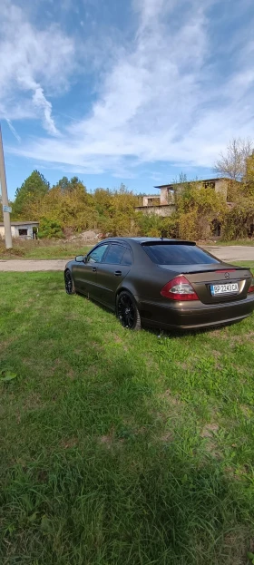 Mercedes-Benz E 200 Авангард , снимка 3