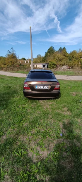 Mercedes-Benz E 200 Авангард , снимка 8