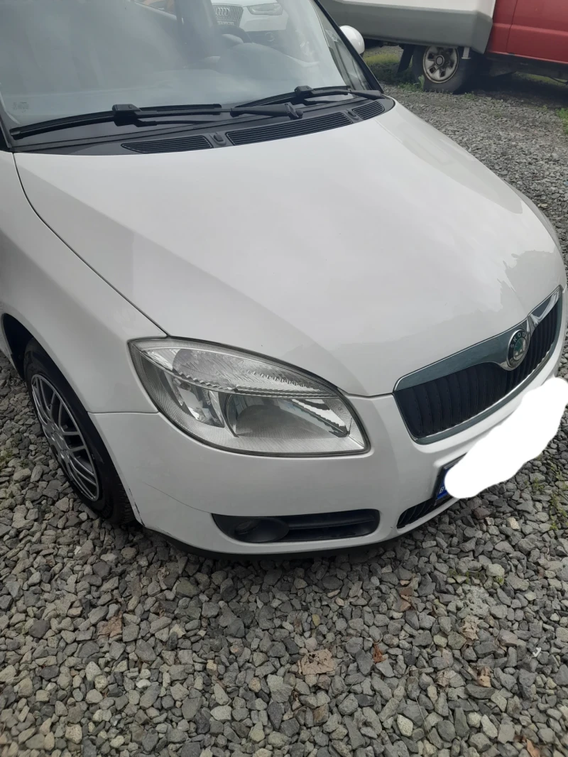 Skoda Fabia 1.2 бензин , снимка 10 - Автомобили и джипове - 47184232