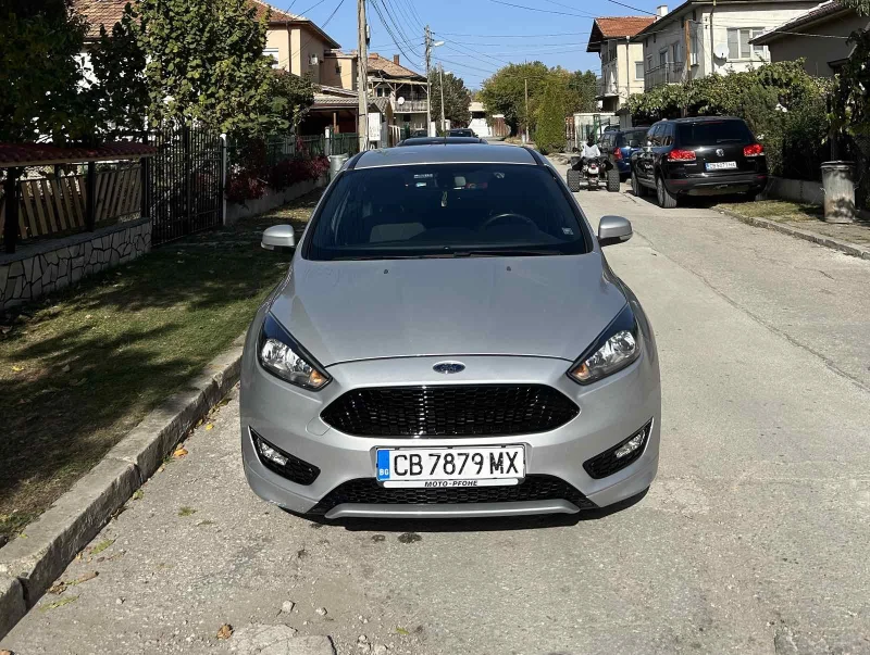 Ford Focus ST-Line, снимка 1 - Автомобили и джипове - 47253407