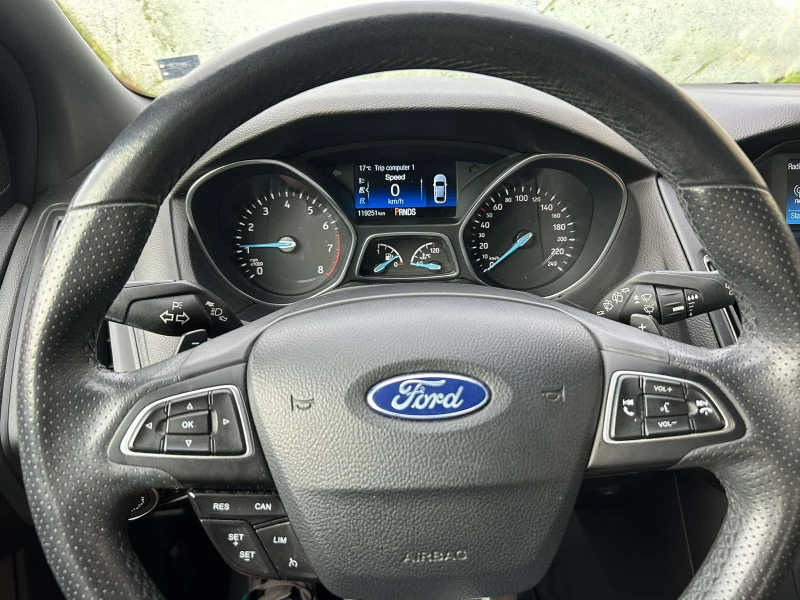 Ford Focus ST-Line, снимка 5 - Автомобили и джипове - 47489477