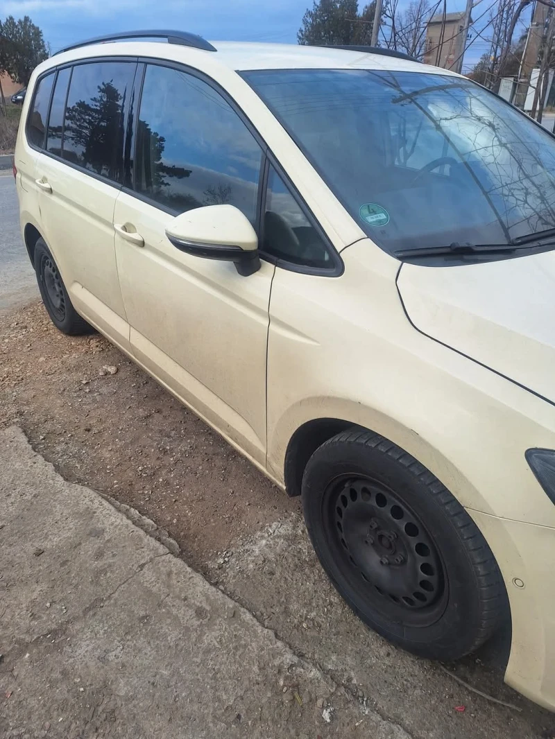 VW Touran 1.6, снимка 3 - Автомобили и джипове - 49493853