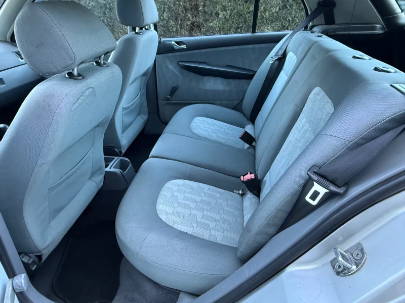 Skoda Fabia 1.4, снимка 9 - Автомобили и джипове - 52790898