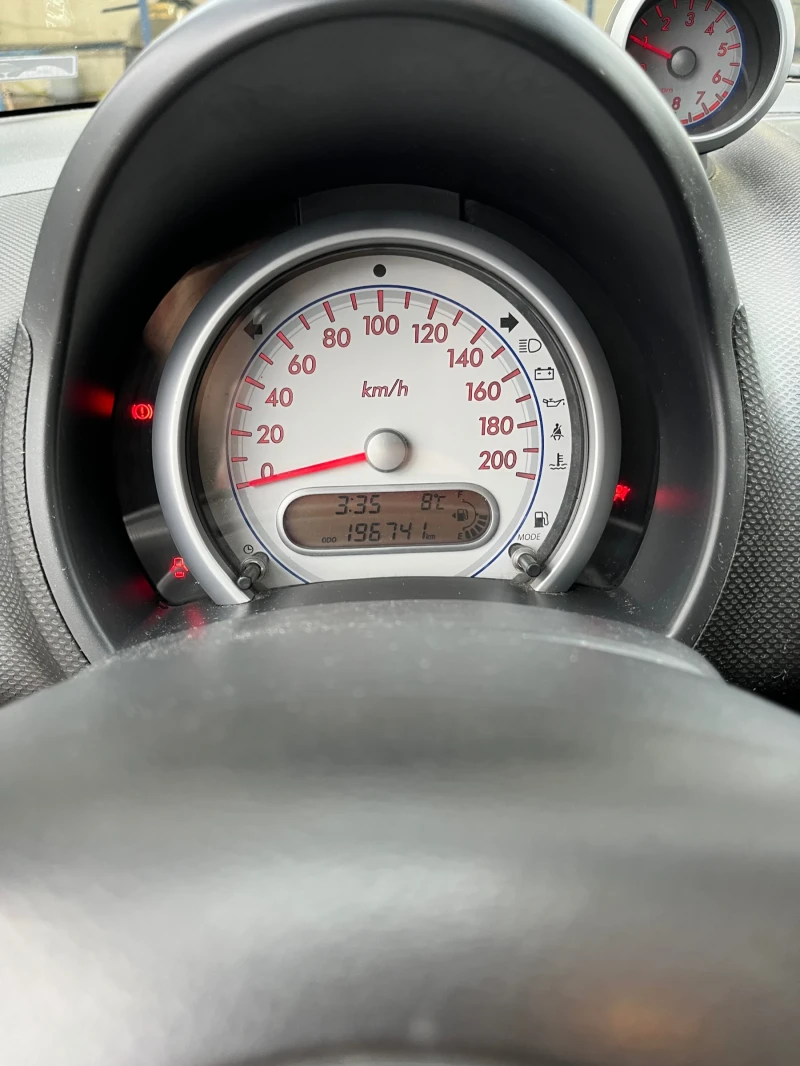 Suzuki Splash 1.0, снимка 15 - Автомобили и джипове - 53118399