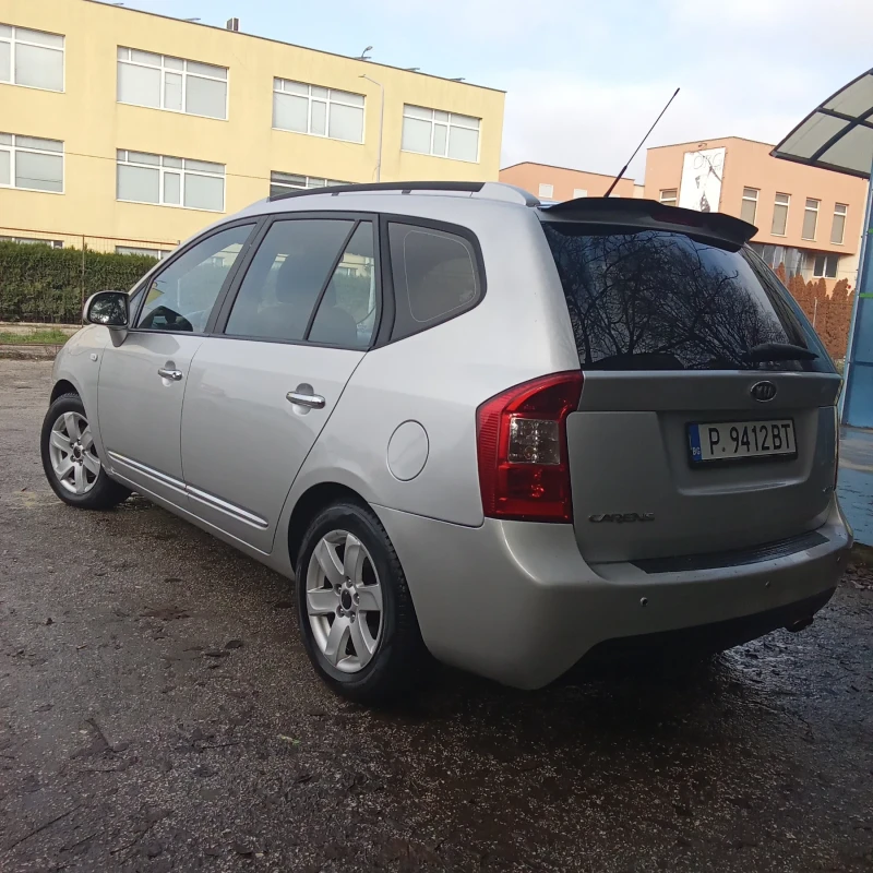 Kia Carens 2.0crdi, снимка 2 - Автомобили и джипове - 53444483