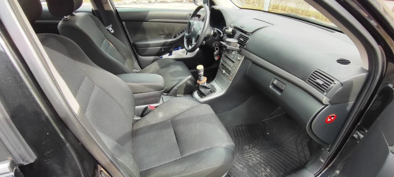 Toyota Avensis D4D 2, 2, снимка 8 - Автомобили и джипове - 53593847
