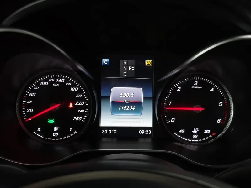 Mercedes-Benz C 220 W205 D Avantgarde, снимка 8 - Автомобили и джипове - 55573900